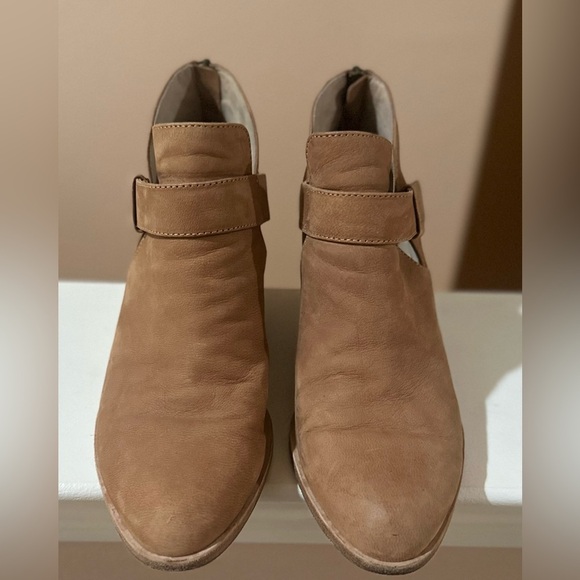 Women’s Eileen Fisher Ives‎ Tan Bootie. Size 7.5. - Picture 2 of 12